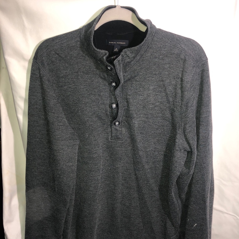 Men’s Banana Republic pull over sweater